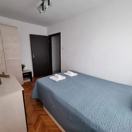 New Apartament Apartment *