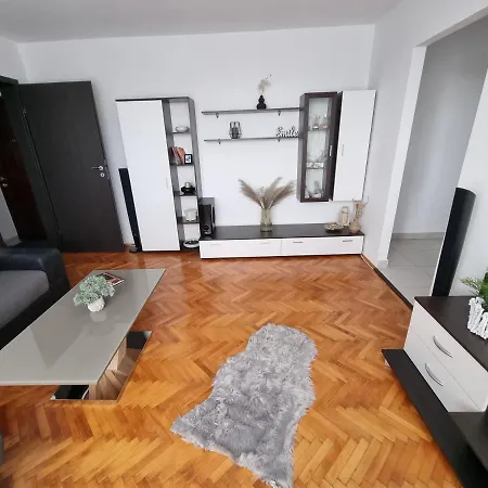 New Apartament Apartment *