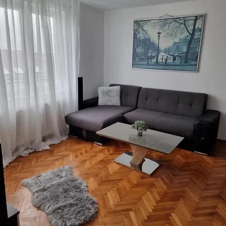 New Apartament Apartment *